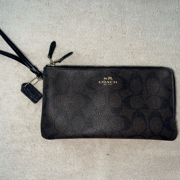 Coach Dual Corner Zip Wristlet - B1783-F54057 - Picture 1 of 13